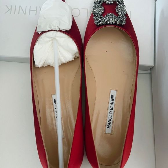 MANOLO BLAHNIK FLATS🔥 - Picture 4 of 5